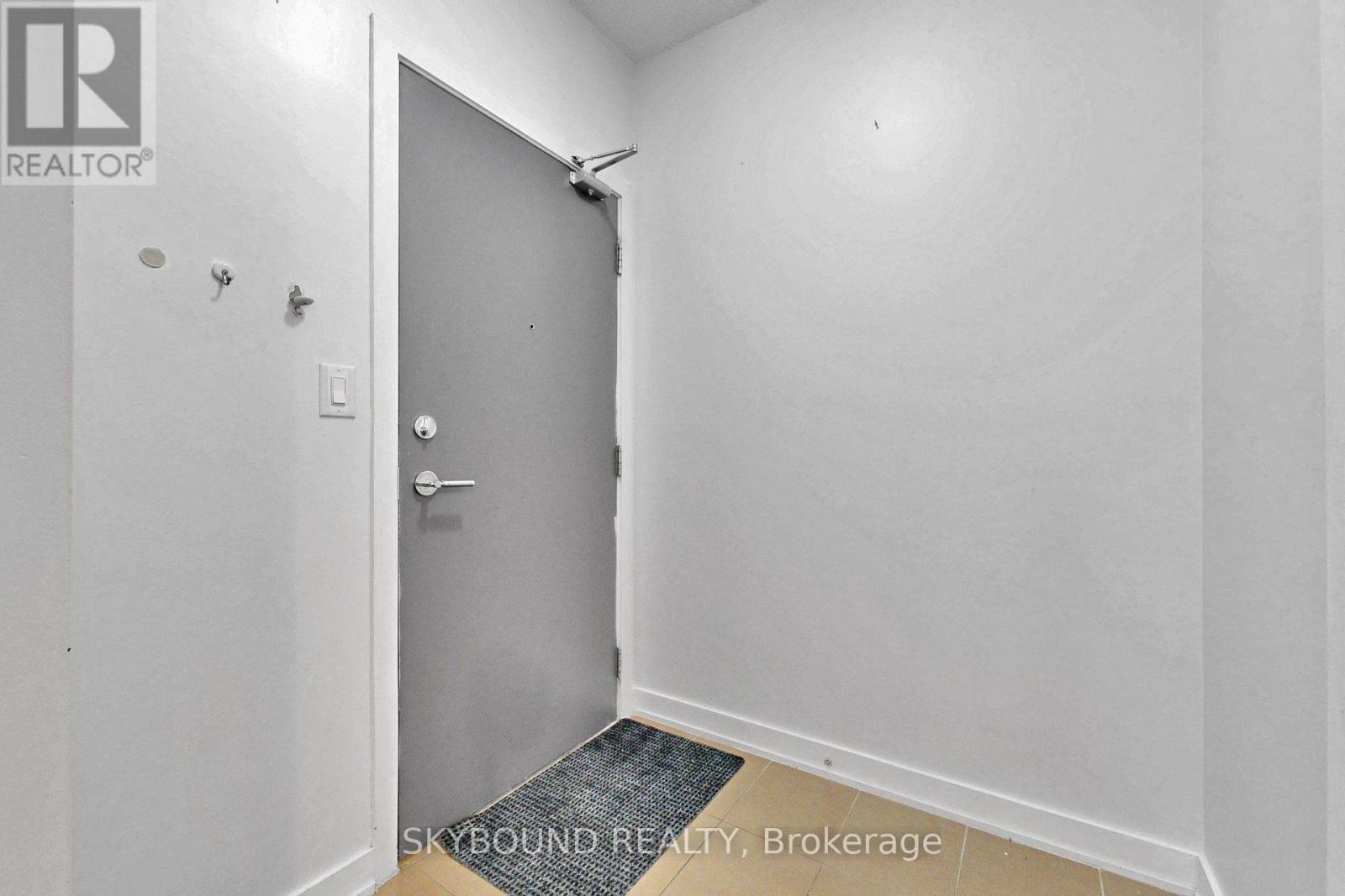 214 - 4070 Confederation Parkway, Mississauga, Ontario  L5B 0E9 - Photo 6 - W14032638