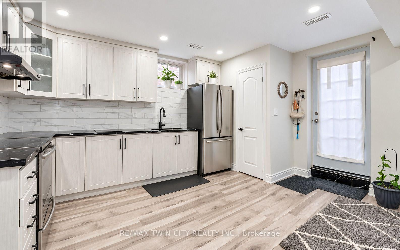 444 Thomas Slee Drive, Kitchener, Ontario  N2P 2X6 - Photo 36 - X14032502