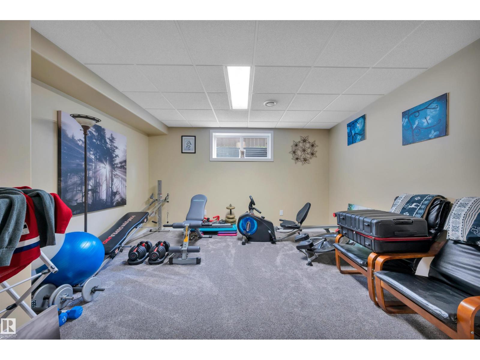 154 WESTPARK WY