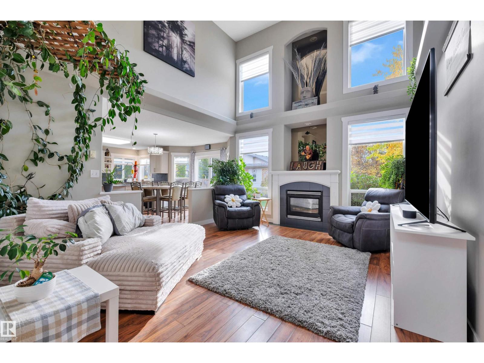 154 WESTPARK WY
