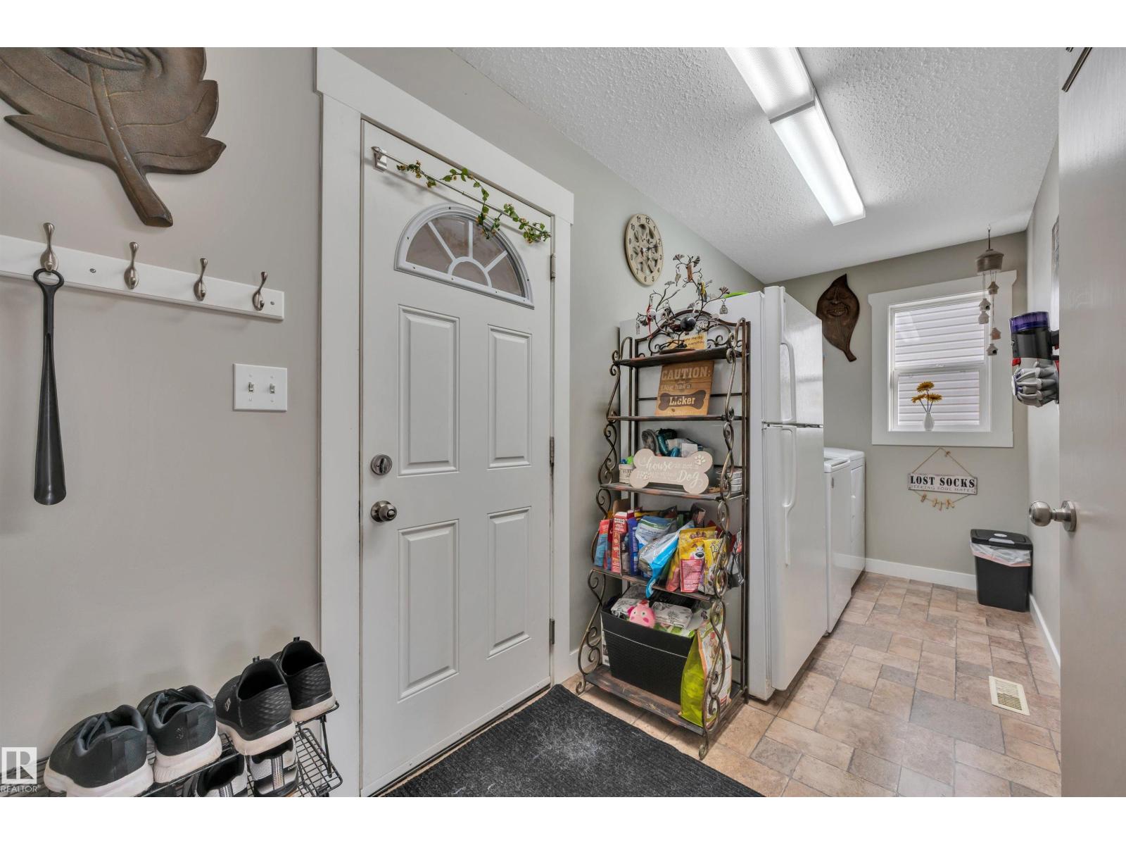 154 WESTPARK WY