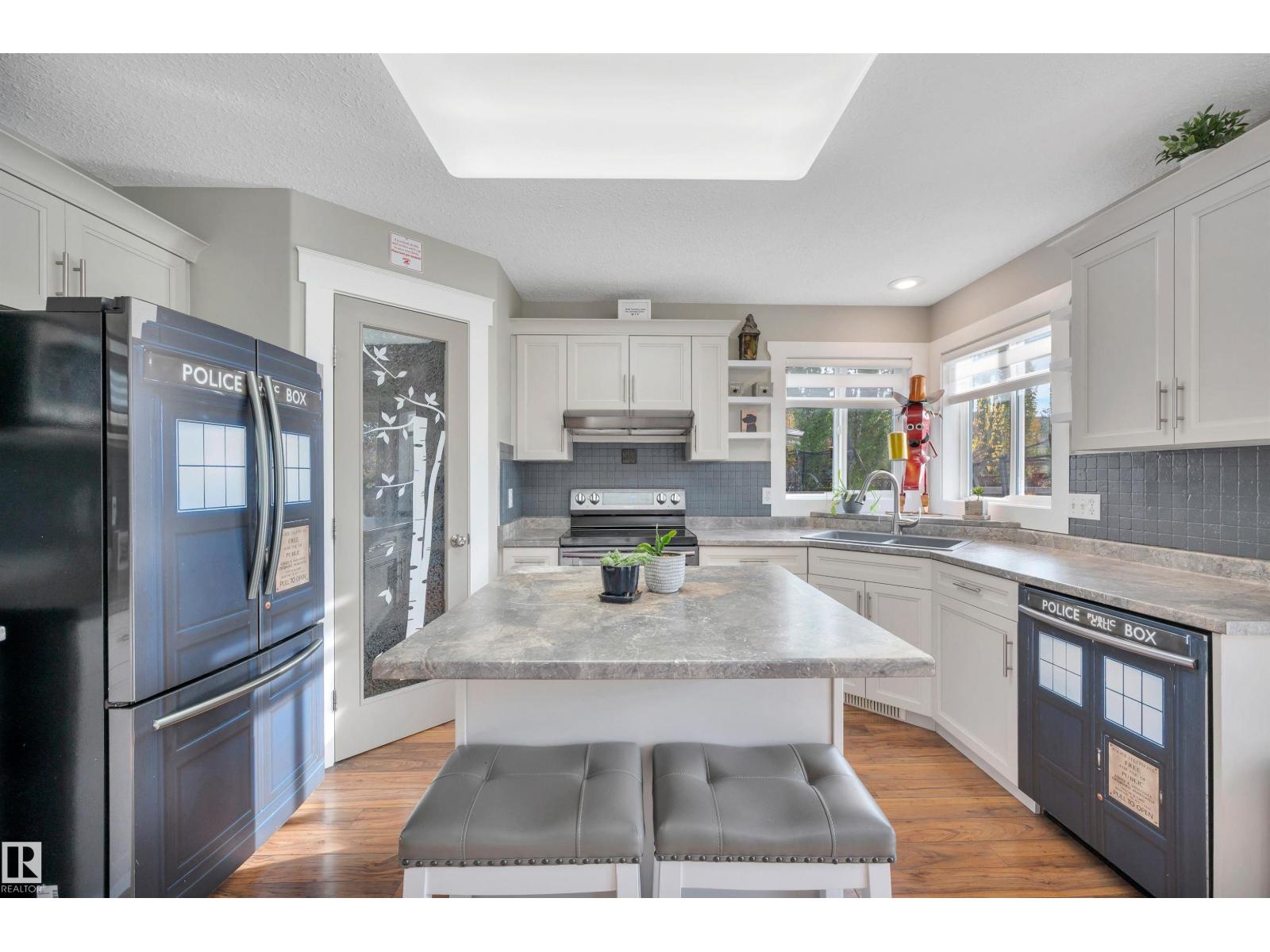 154 WESTPARK WY