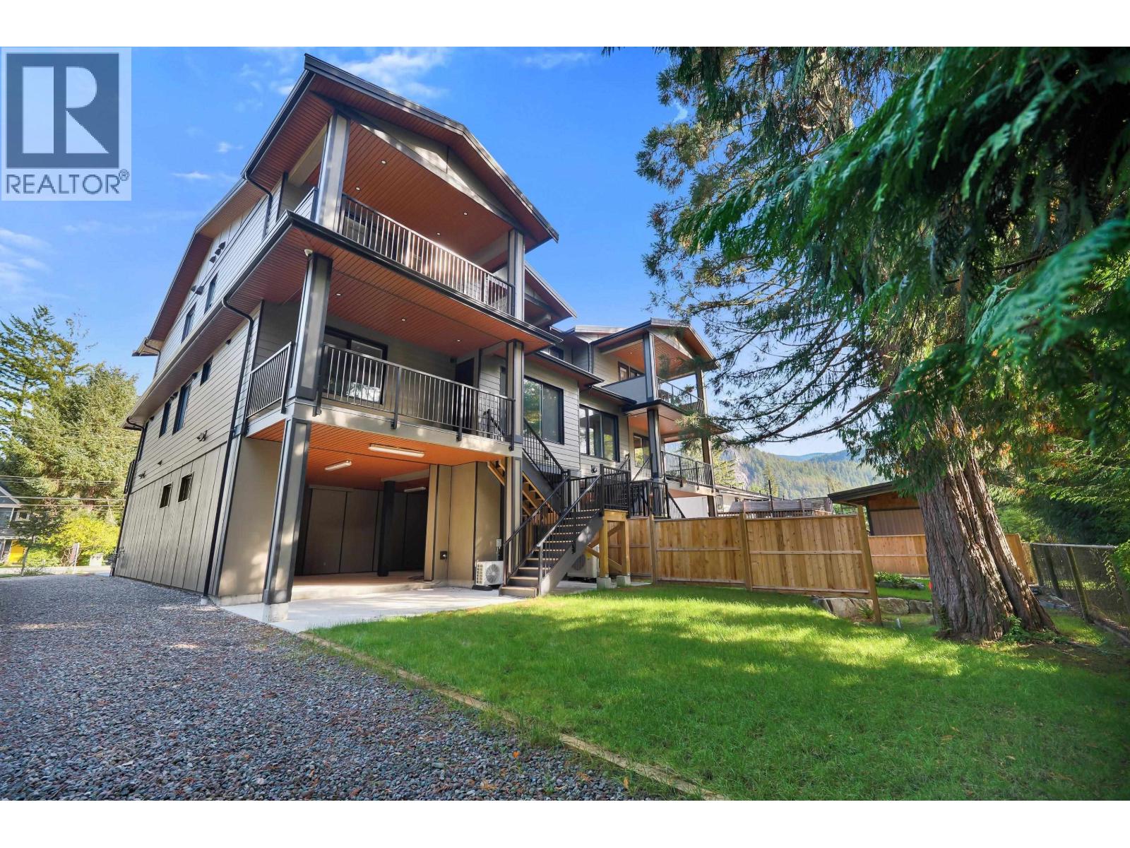 1352 Judd Road, Squamish, British Columbia  V0N 1H0 - Photo 37 - R3145207