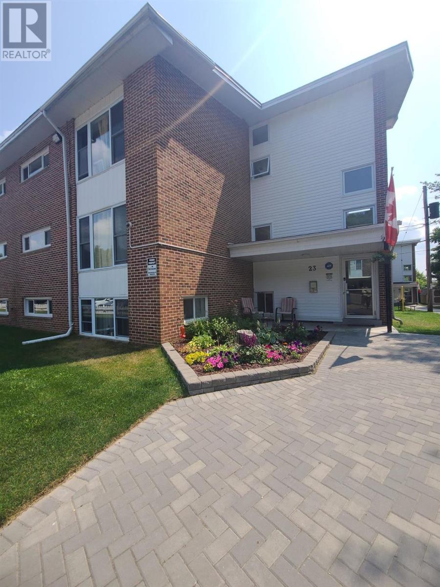 23 Mississauga Ave # 6, Elliot Lake, Ontario P5A 1E1 - Photo 2 - SM262880