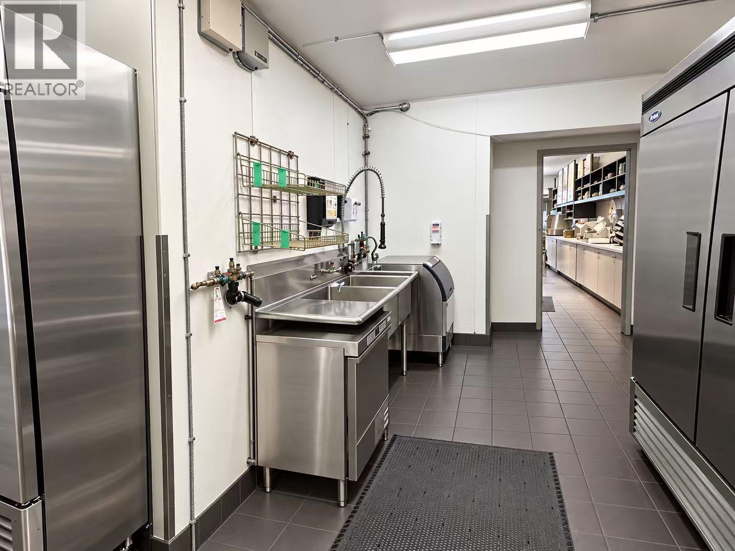 4467 Dunbar Street, Vancouver, British Columbia  V6L 1J8 - Photo 2 - C8082753