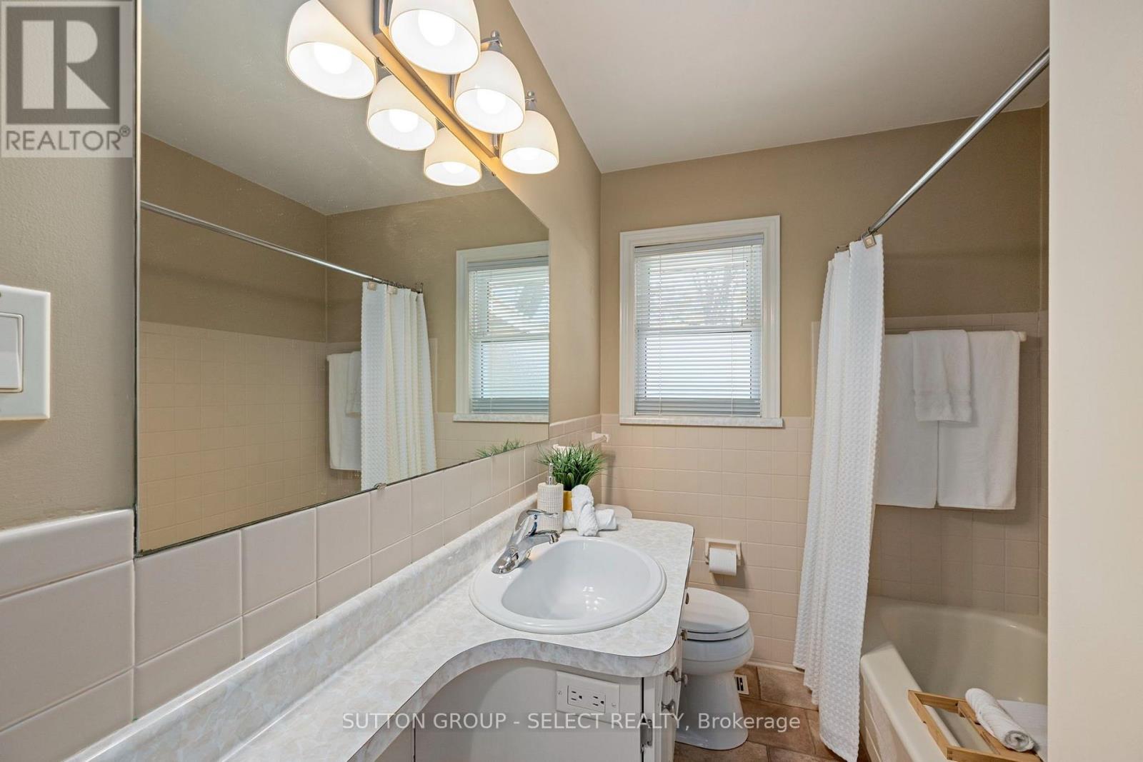 379 Willard Crescent, London South, Ontario  N6K 2H8 - Photo 13 - X14032802