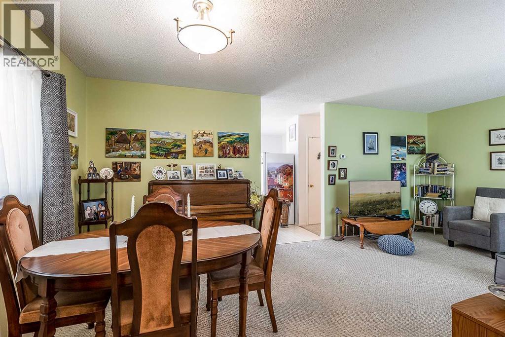 77 9 Street Ne, Medicine Hat, Alberta  T1A 5S1 - Photo 4 - A2345543