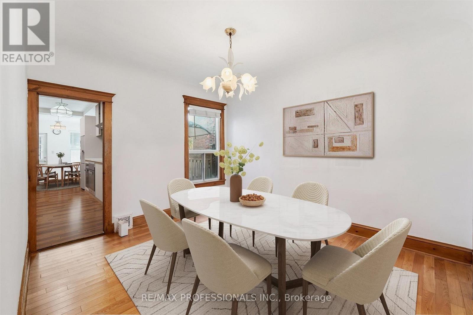227 Montrose Avenue, Toronto, Ontario  M6G 3G6 - Photo 13 - C14030820