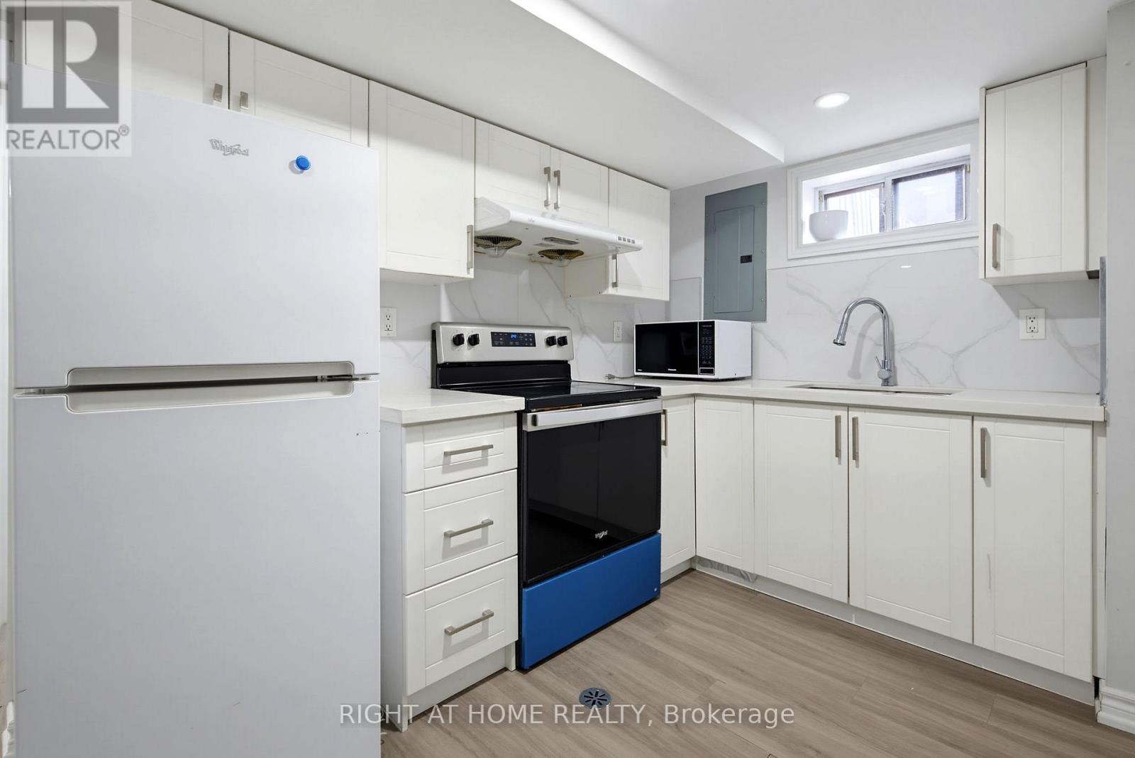 75 Bloomington Crescent, Toronto, Ontario  M3N 1R2 - Photo 22 - W14030214
