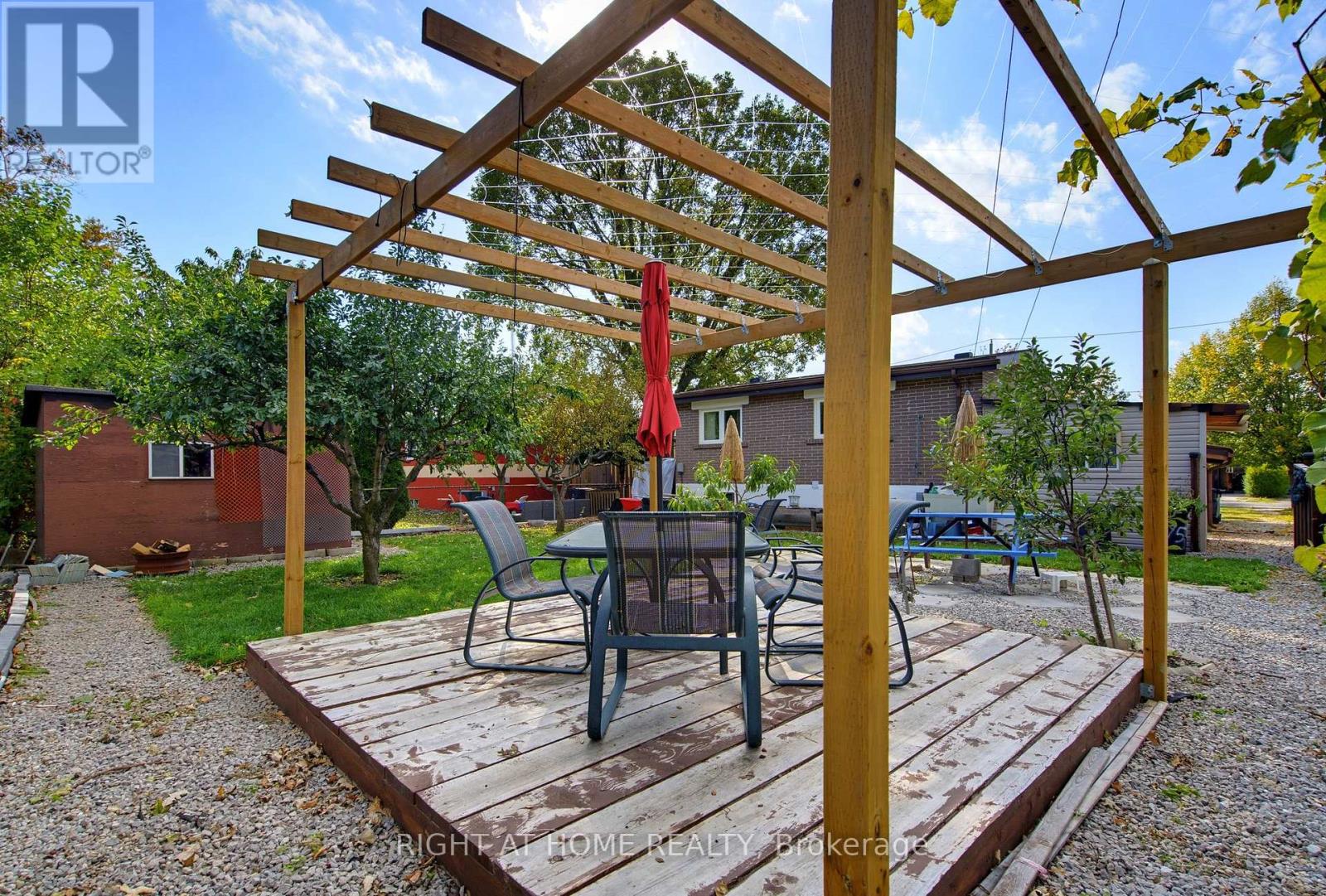 75 Bloomington Crescent, Toronto, Ontario  M3N 1R2 - Photo 31 - W14030214