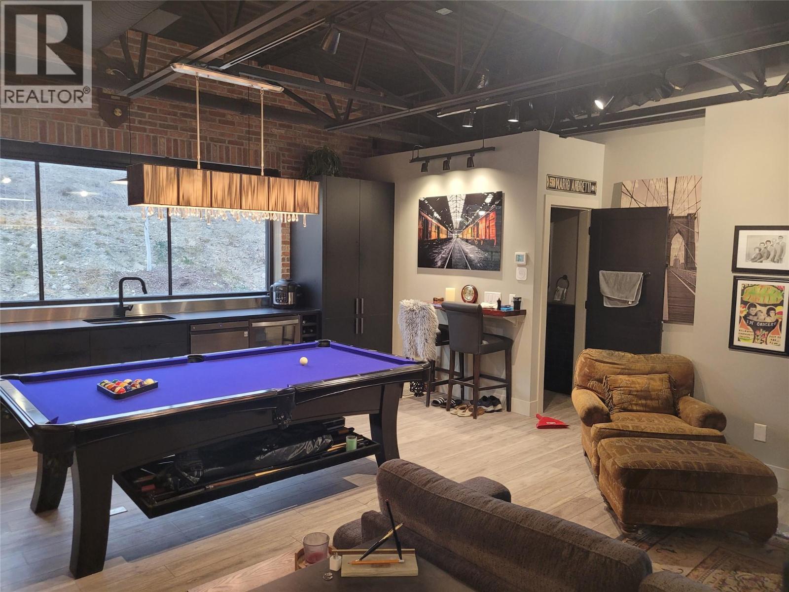 2110 Matrix Crescent Unit# 9