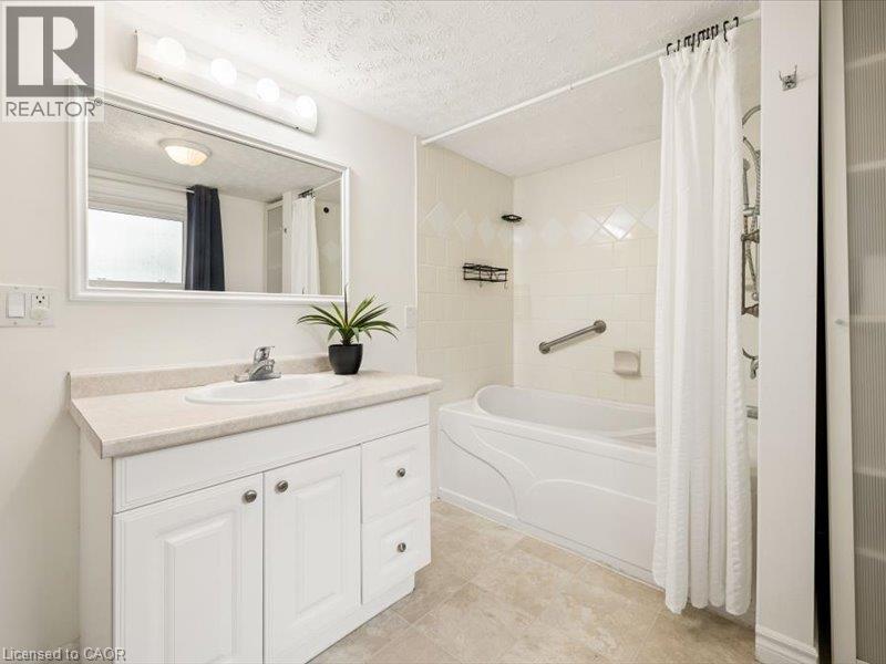 77 Beverly Street, Cambridge, Ontario  N1R 3Z6 - Photo 14 - 40871285