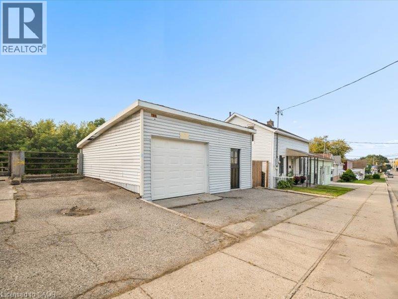 77 Beverly Street, Cambridge, Ontario  N1R 3Z6 - Photo 4 - 40871285
