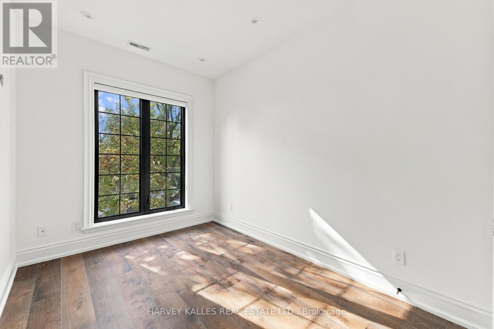 26 St Germain Avenue, Toronto, Ontario  M5M 1V8 - Photo 35 - C14032734