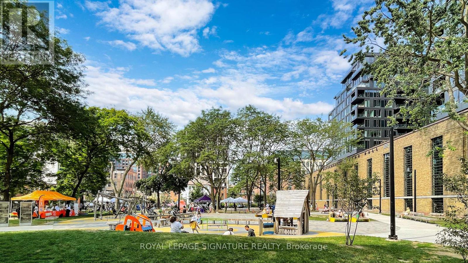 1004 - 111 Bathurst Street, Toronto, Ontario  M5V 2R1 - Photo 20 - C14032782