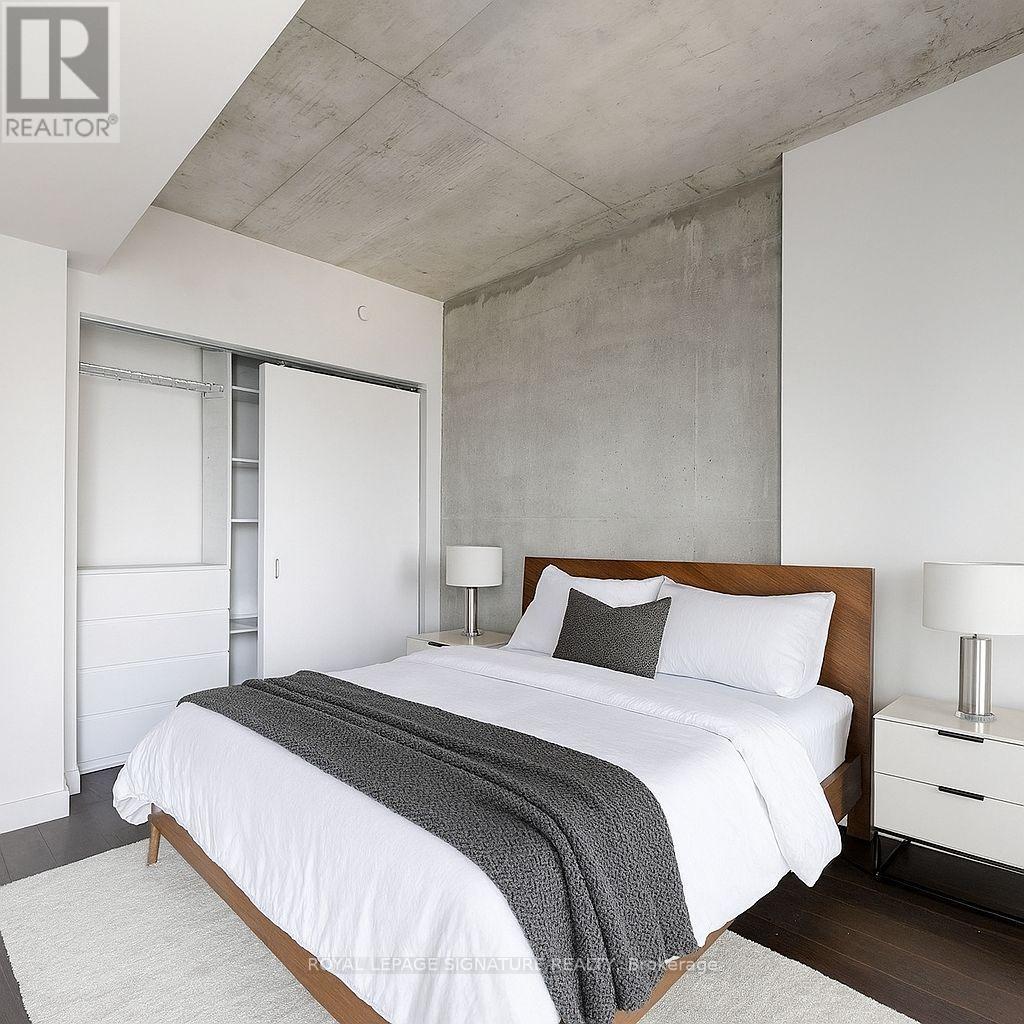1004 - 111 Bathurst Street, Toronto, Ontario  M5V 2R1 - Photo 5 - C14032782