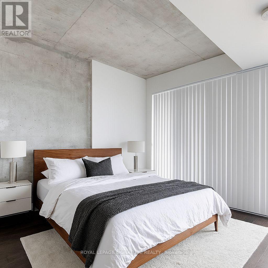 1004 - 111 Bathurst Street, Toronto, Ontario  M5V 2R1 - Photo 6 - C14032782