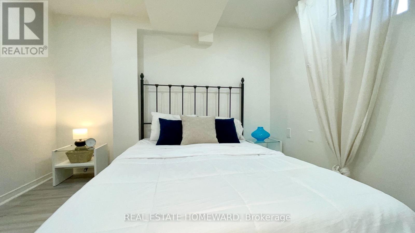 Lower - 145 Boston Avenue, Toronto, Ontario  M4M 2T8 - Photo 15 - E14032760