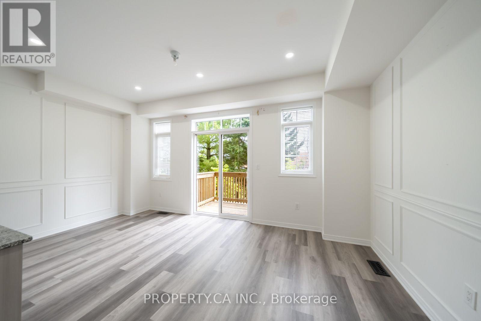 27 Healthcote Lane, Ajax, Ontario  L1Z 0V2 - Photo 11 - E14032826