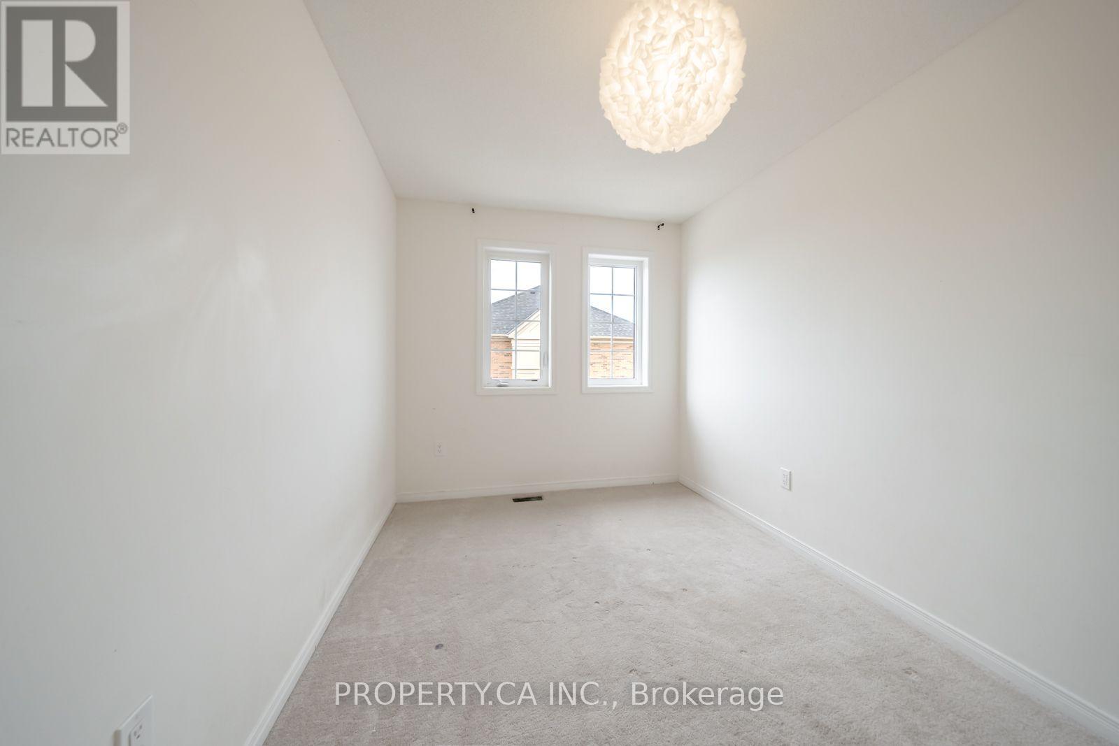 27 Healthcote Lane, Ajax, Ontario  L1Z 0V2 - Photo 16 - E14032826