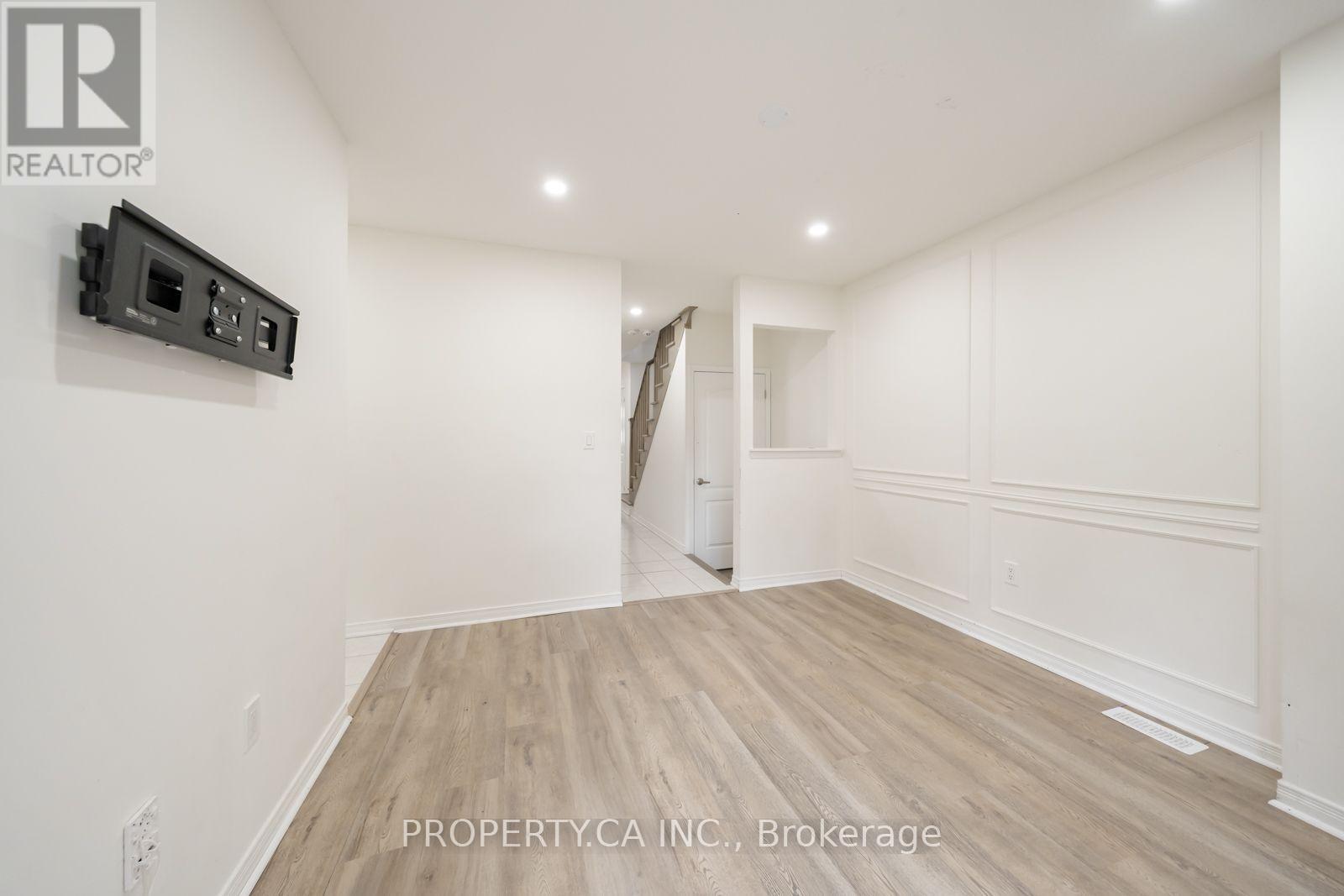 27 Healthcote Lane, Ajax, Ontario  L1Z 0V2 - Photo 27 - E14032826