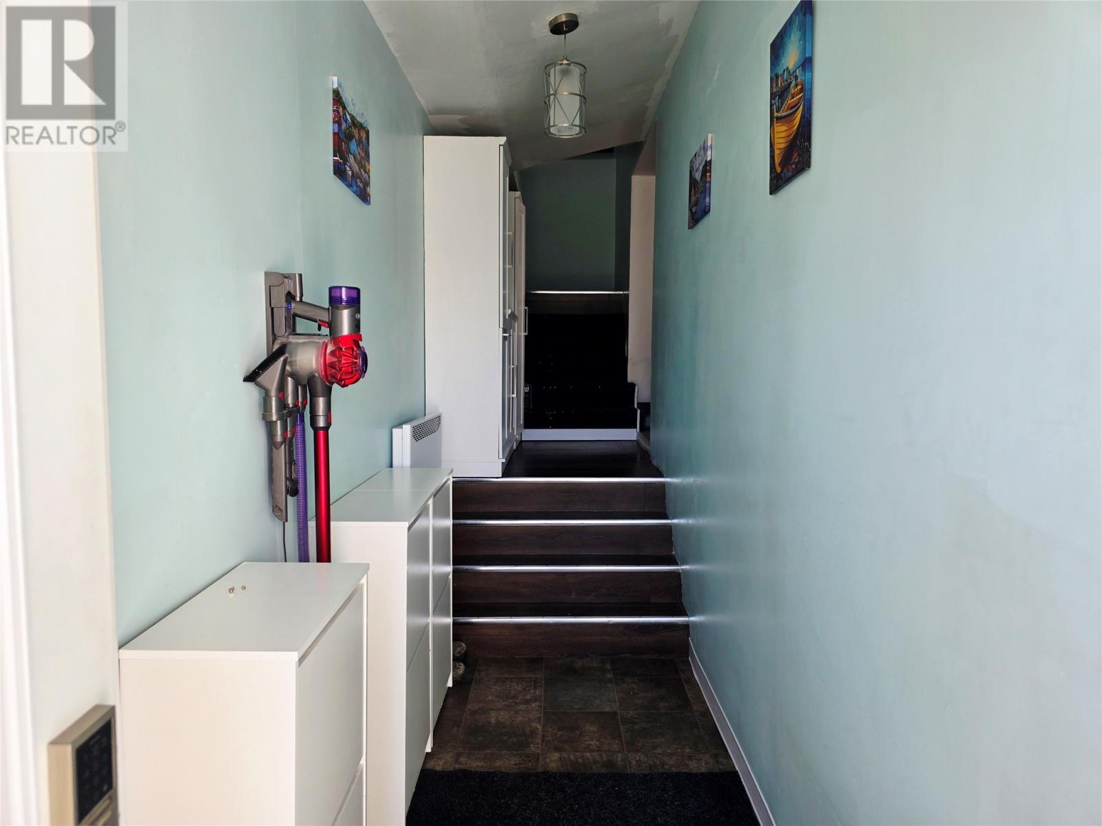 8 Cashin Avenue, Wabush — photo 2