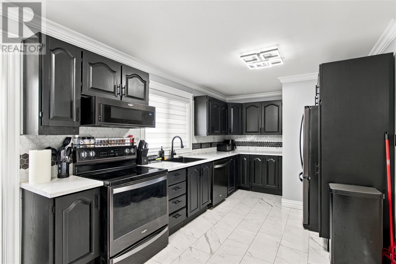 1388 Blackhead Road, St. John’s — photo 4