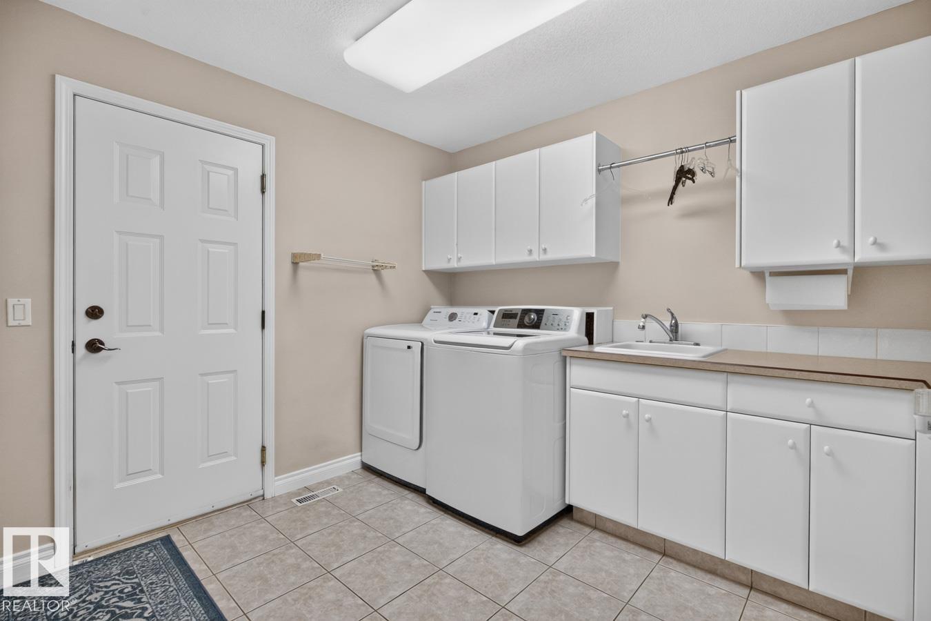 #203 52304 RGE ROAD 233