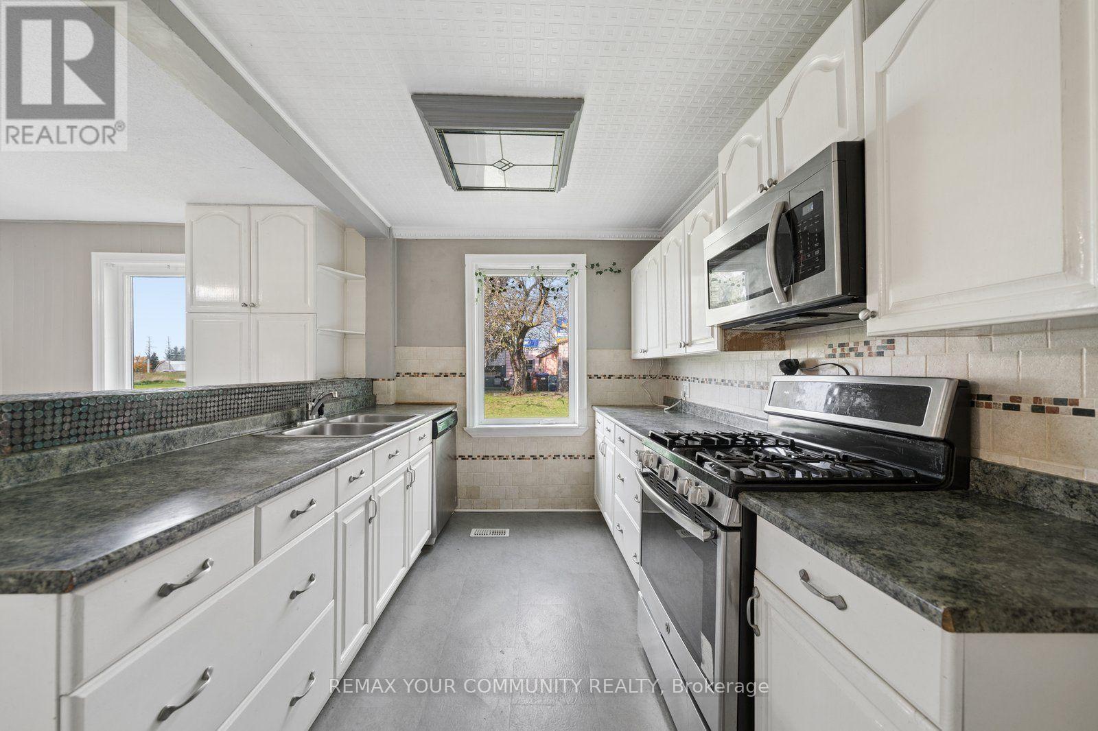 5440 Yonge Street, Innisfil (Gilford), Ontario  L0L 1R0 - Photo 13 - N14032780