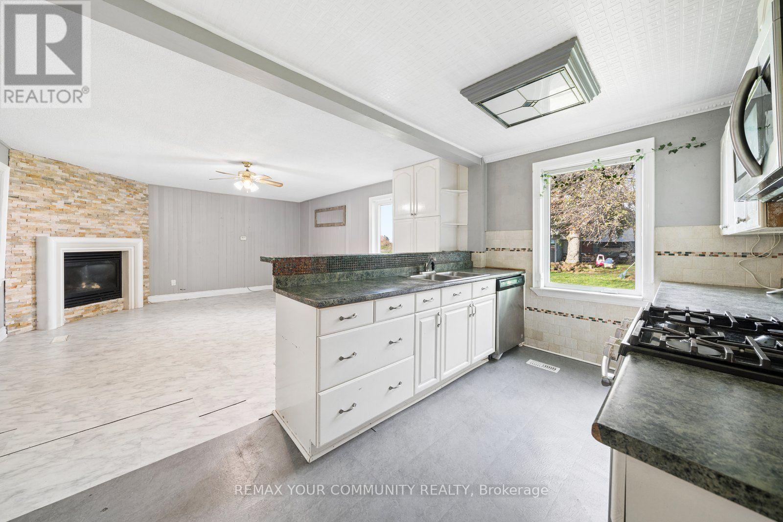 5440 Yonge Street, Innisfil (Gilford), Ontario  L0L 1R0 - Photo 14 - N14032780