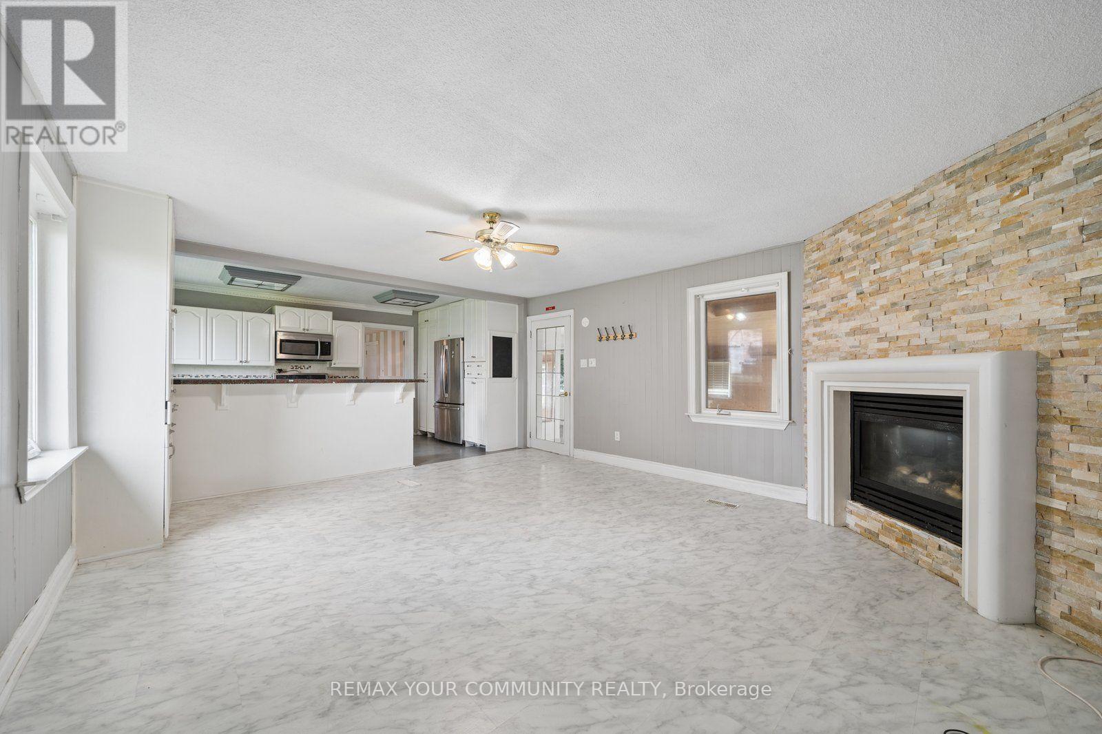 5440 Yonge Street, Innisfil (Gilford), Ontario  L0L 1R0 - Photo 6 - N14032780