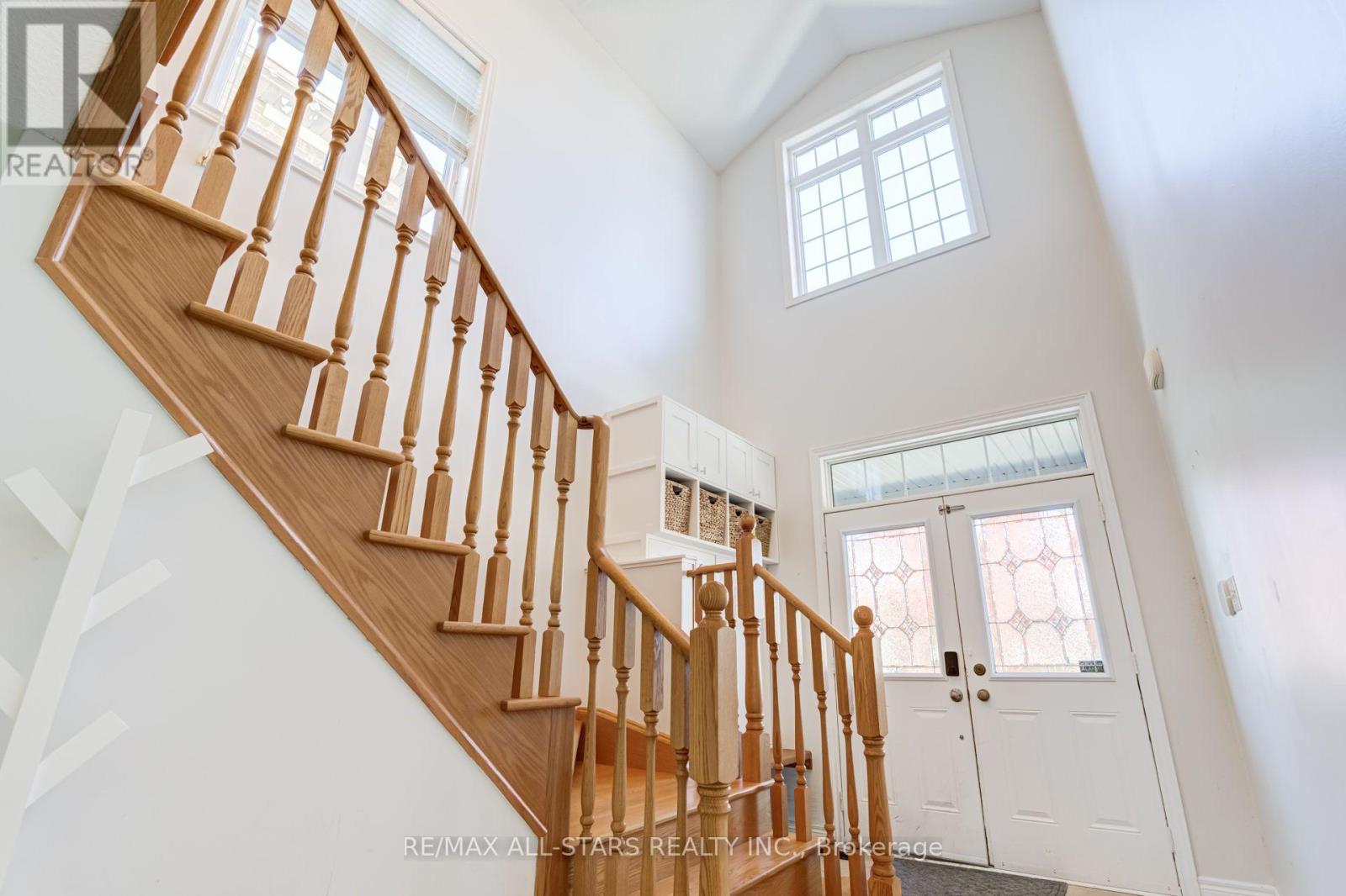 106 Creekland Avenue, Whitchurch-Stouffville, Ontario  L4A 1X4 - Photo 6 - N14032794