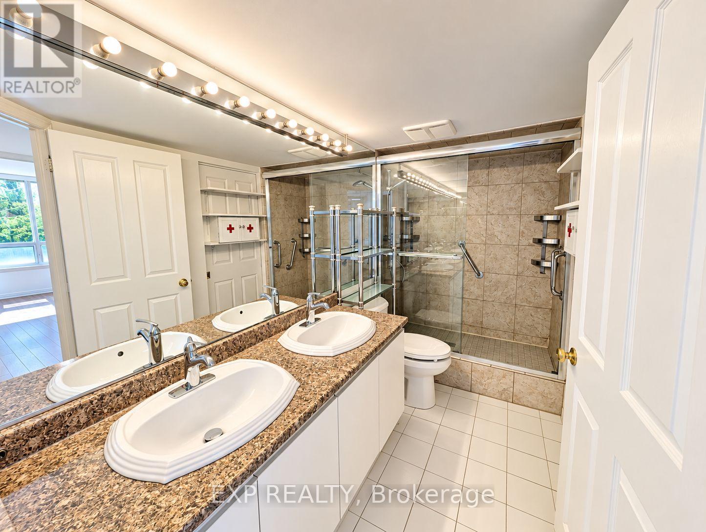 206 - 7250 Yonge Street, Vaughan, Ontario  L4J 7X1 - Photo 14 - N14032878