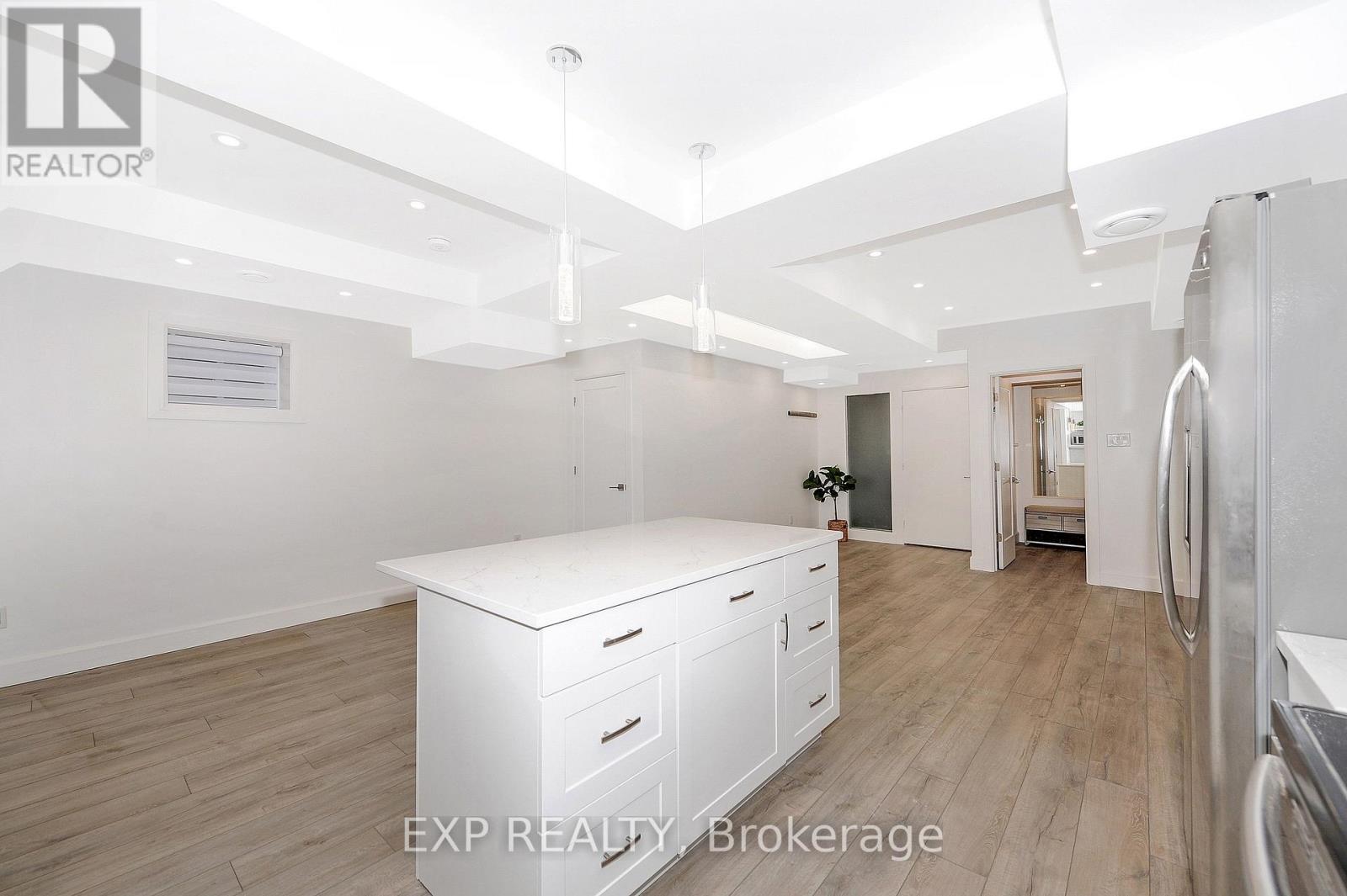 1 - 120 Eccles Street, Ottawa, Ontario  K1R 6S8 - Photo 11 - X14032860