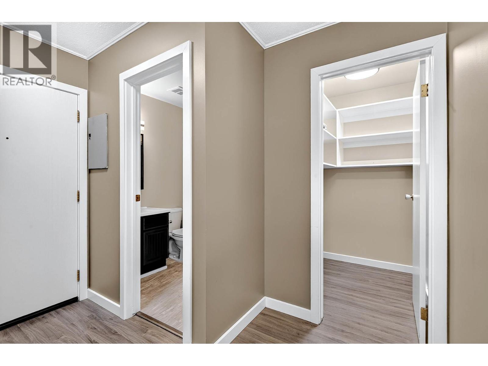 245 PARK Drive Unit# 18