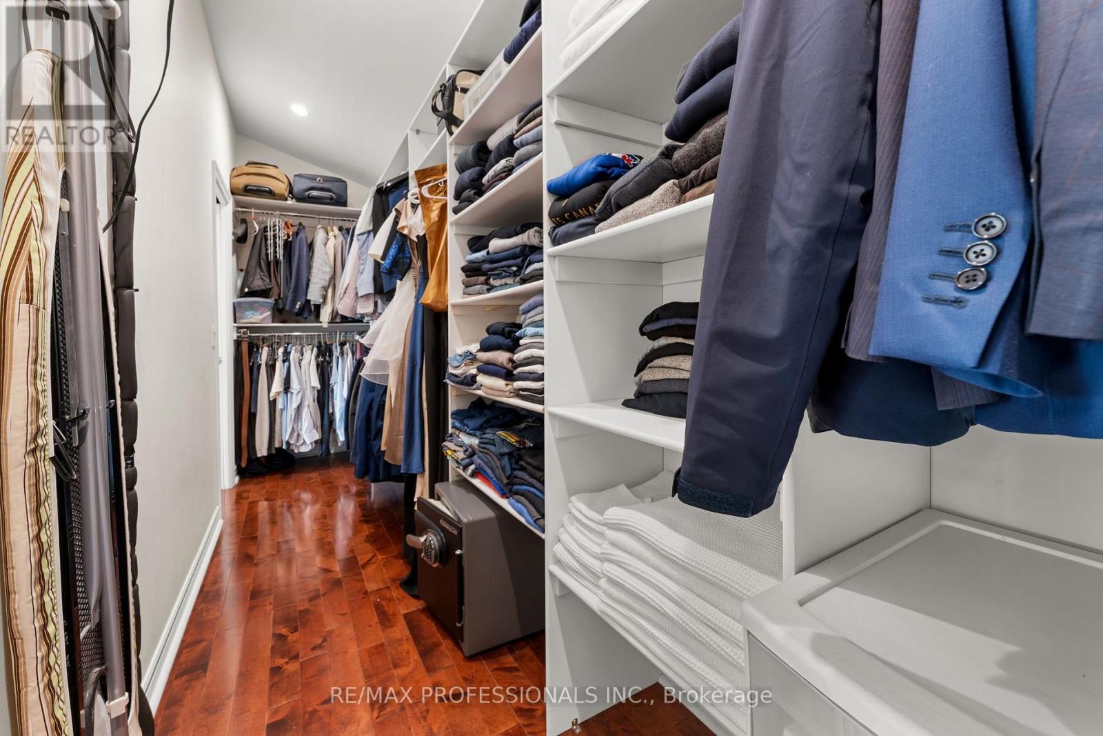 84 Humbervale Boulevard, Toronto, Ontario  M8Y 3P4 - Photo 36 - W14032850