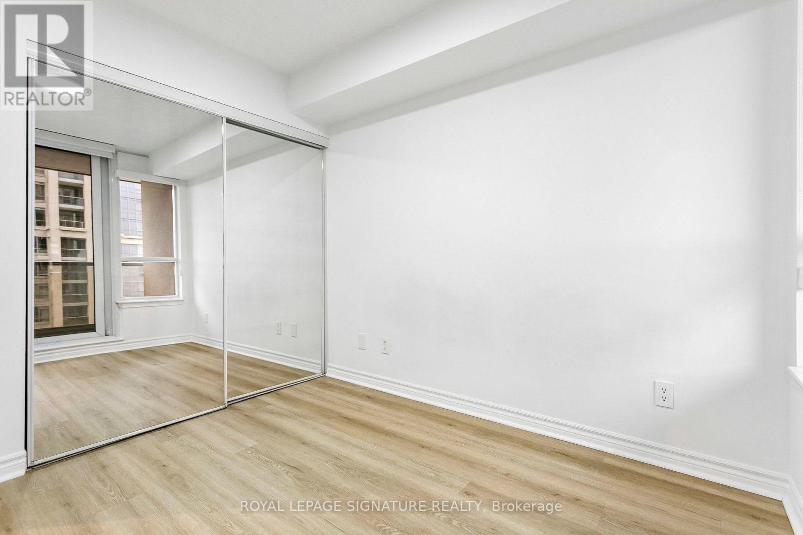2407 - 4080 Living Arts Drive, Mississauga, Ontario  L5B 4N3 - Photo 13 - W14032868