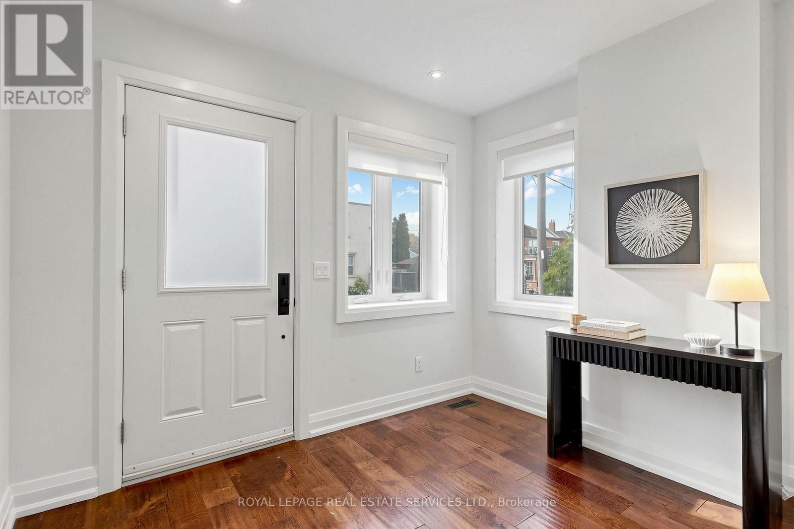 229 Mcroberts Avenue, Toronto, Ontario  M6E 4P3 - Photo 11 - W14032900