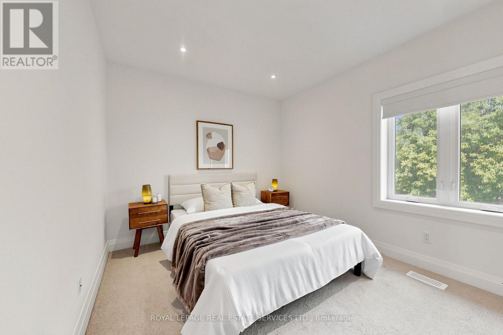 229 Mcroberts Avenue, Toronto, Ontario  M6E 4P3 - Photo 16 - W14032900
