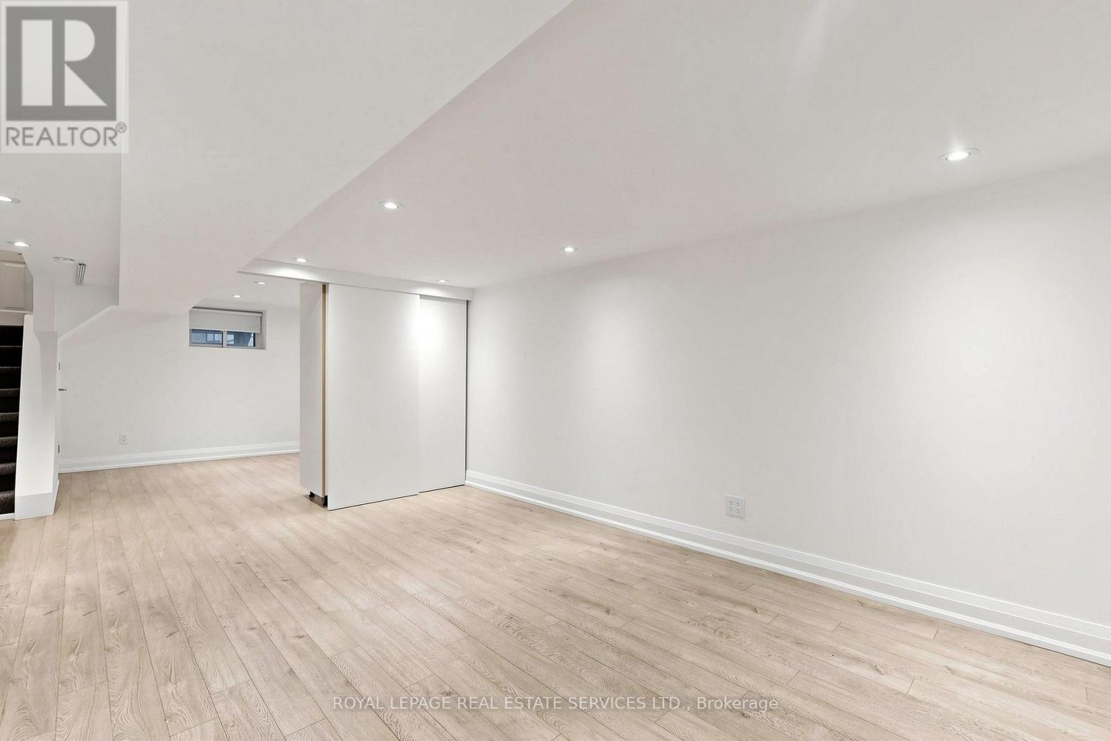 229 Mcroberts Avenue, Toronto, Ontario  M6E 4P3 - Photo 22 - W14032900