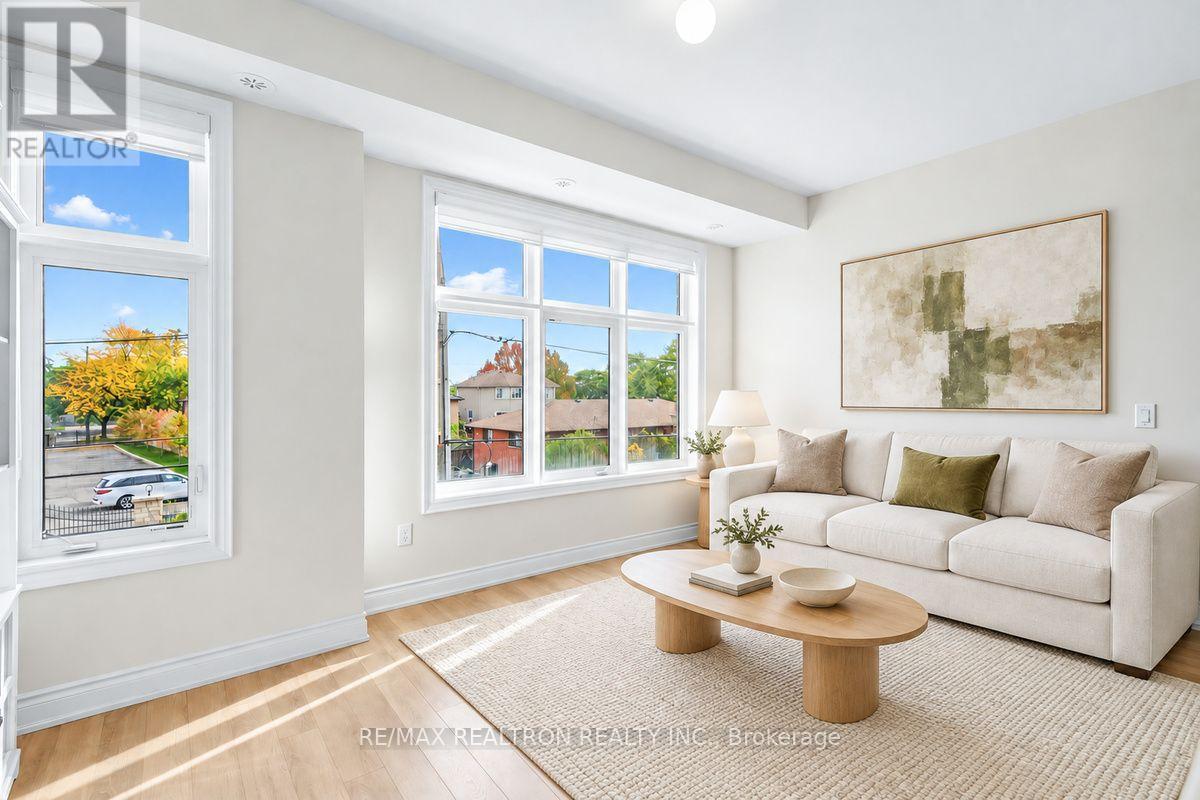 2 - 2a Muir Avenue, Toronto, Ontario  M9L 0A6 - Photo 6 - W14032922