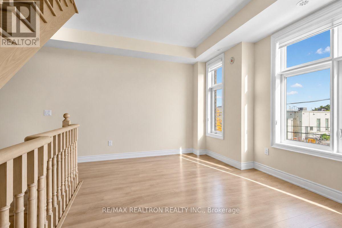 2 - 2a Muir Avenue, Toronto, Ontario  M9L 0A6 - Photo 9 - W14032922