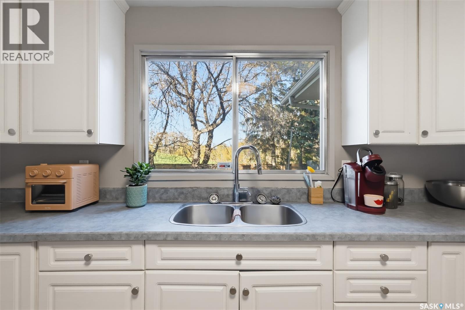 2457 Eastview, Saskatoon, Saskatchewan  S7J 3E8 - Photo 13 - SK051051