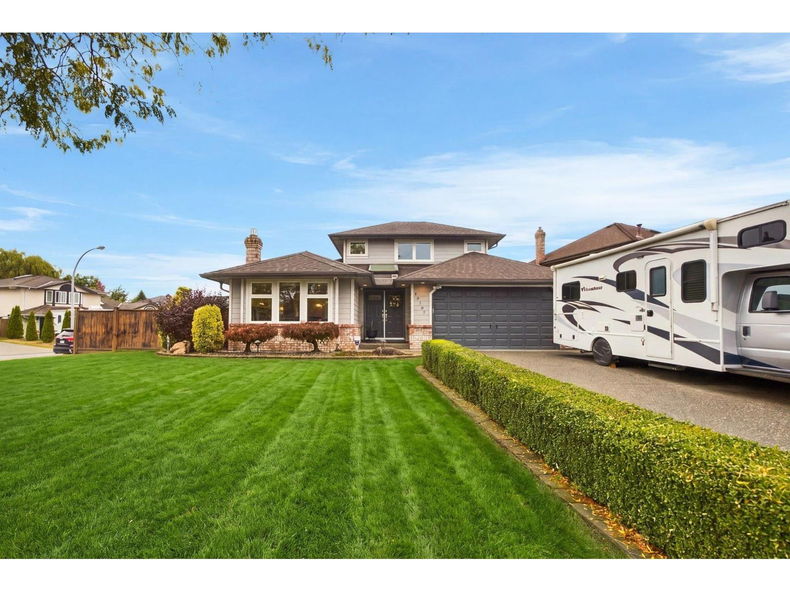 18707 60A AVENUE, surrey, British Columbia