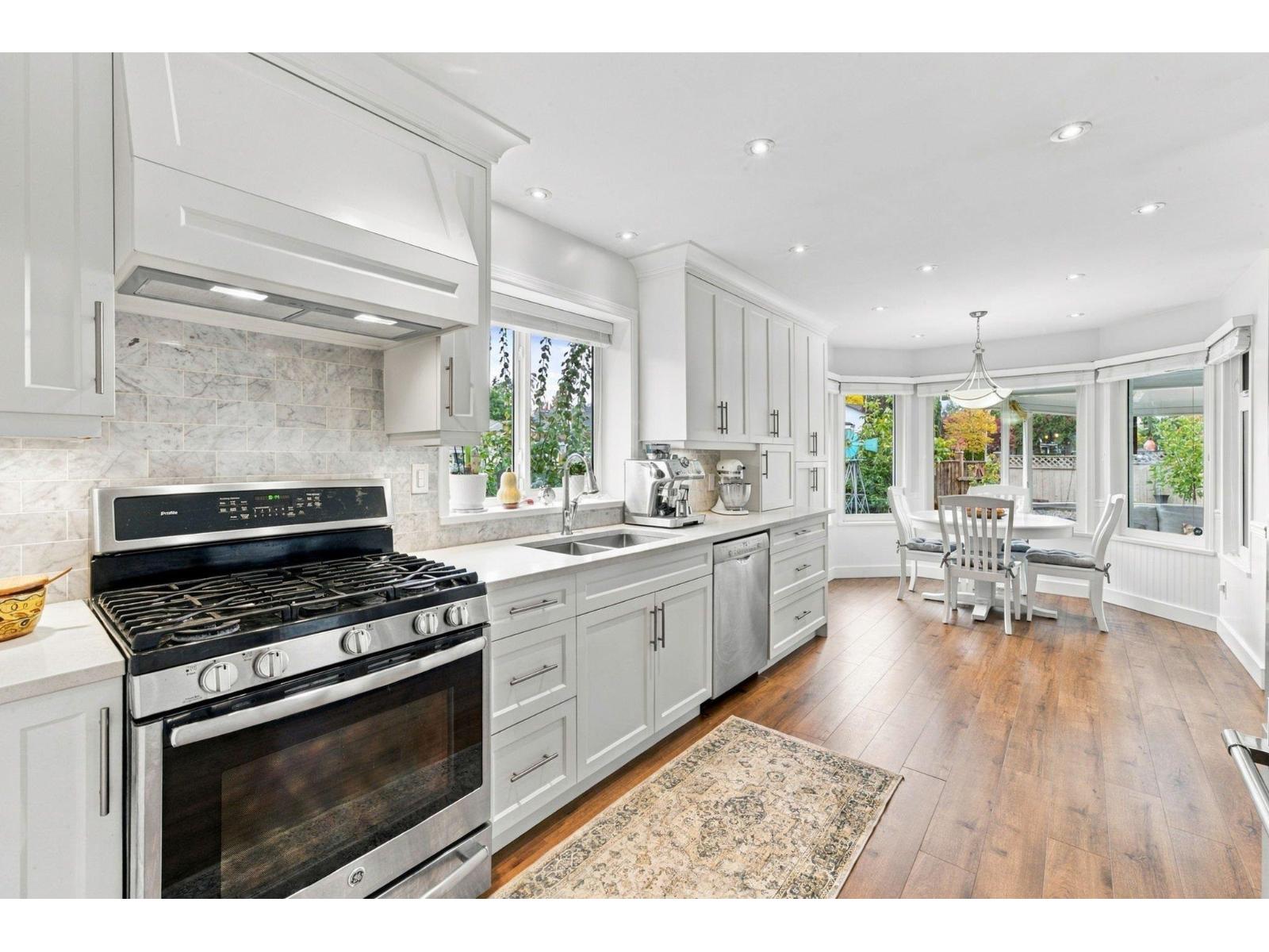 18707 60a Avenue, Surrey, British Columbia  V3S 7P3 - Photo 11 - R3175288