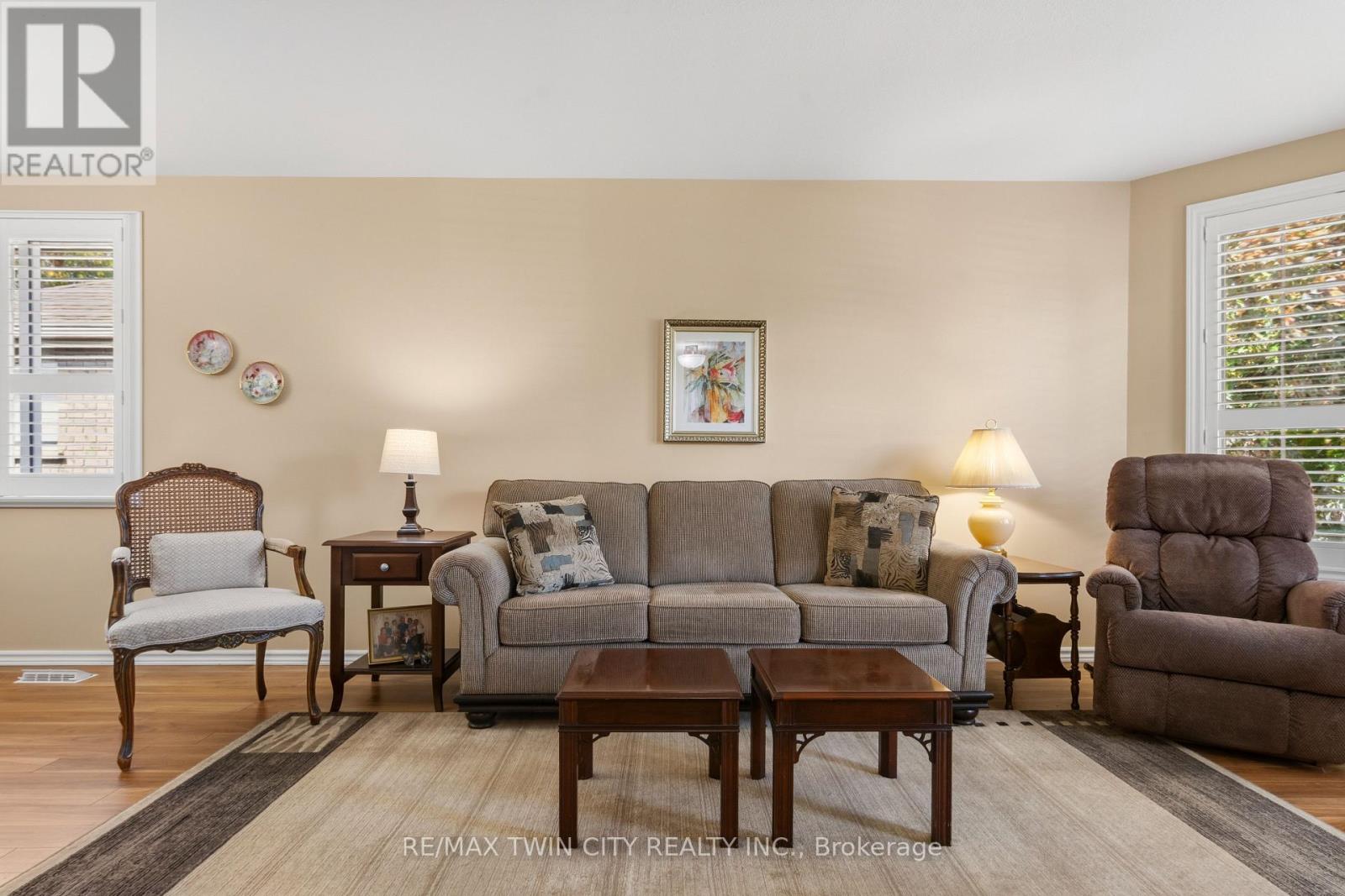 9 Nixon Avenue, Brant, Ontario  N3L 4E2 - Photo 7 - X14032796
