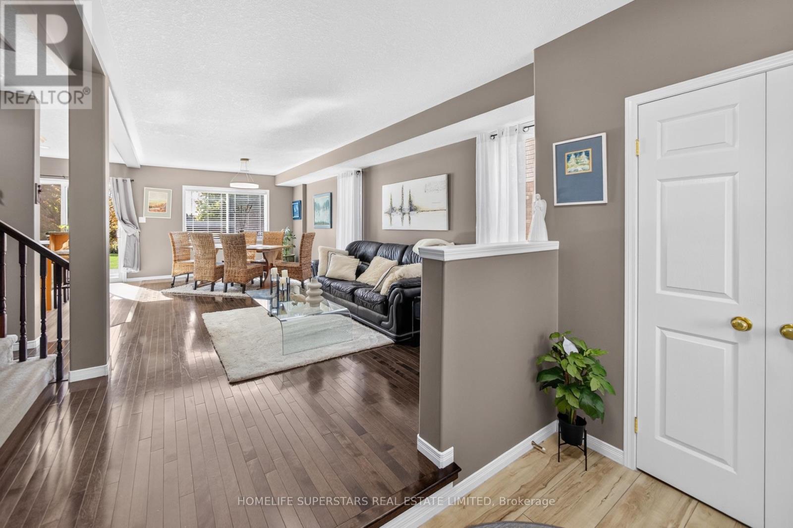 17 George Schmitt Court, Wilmot, Ontario  N3A 4L4 - Photo 3 - X14032832