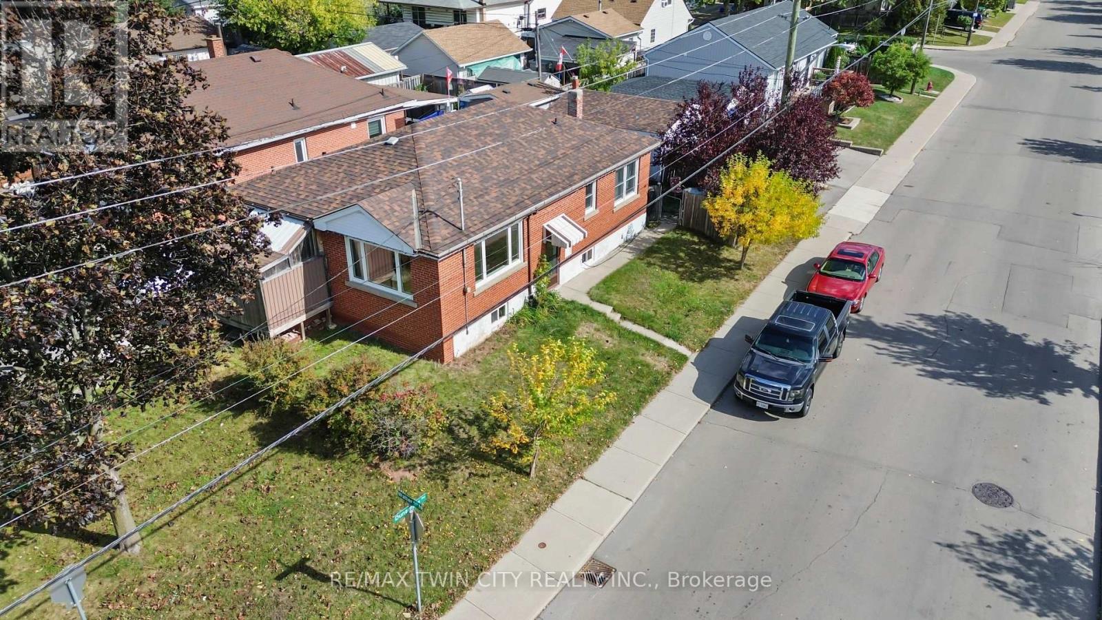 66 Walter Avenue N, Hamilton, Ontario  L8H 5P7 - Photo 3 - X14032844
