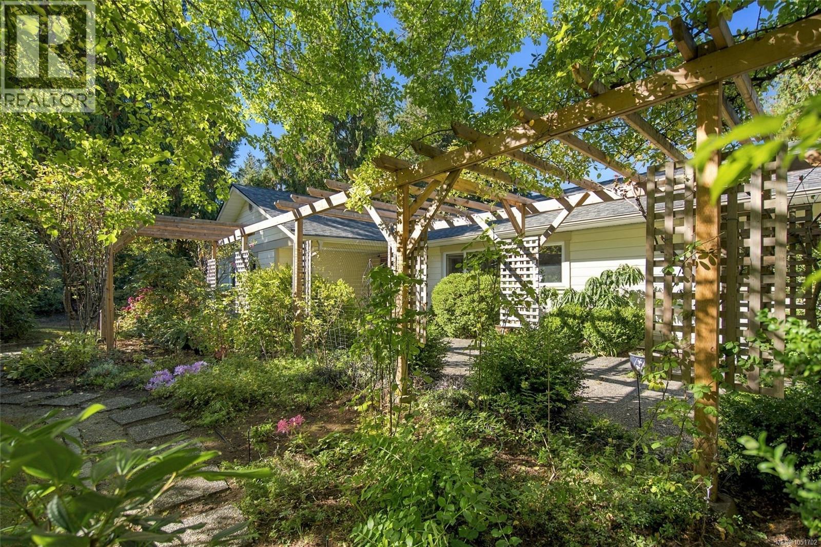 1061 Harlequin Rd