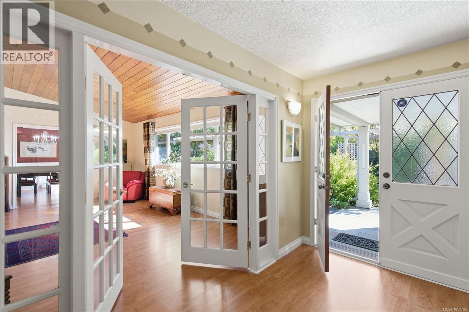 1061 Harlequin Rd